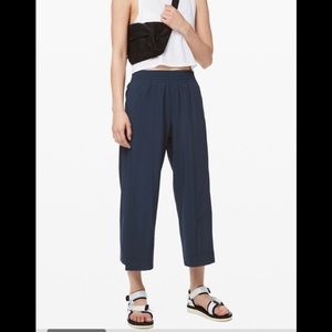 MWOT Lululemon Navy wanderer Culotte